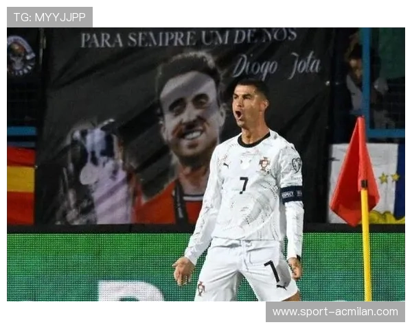 拜仁盯C罗式射手王回归路线：终结者的王者归来，足坛新传奇诞生！