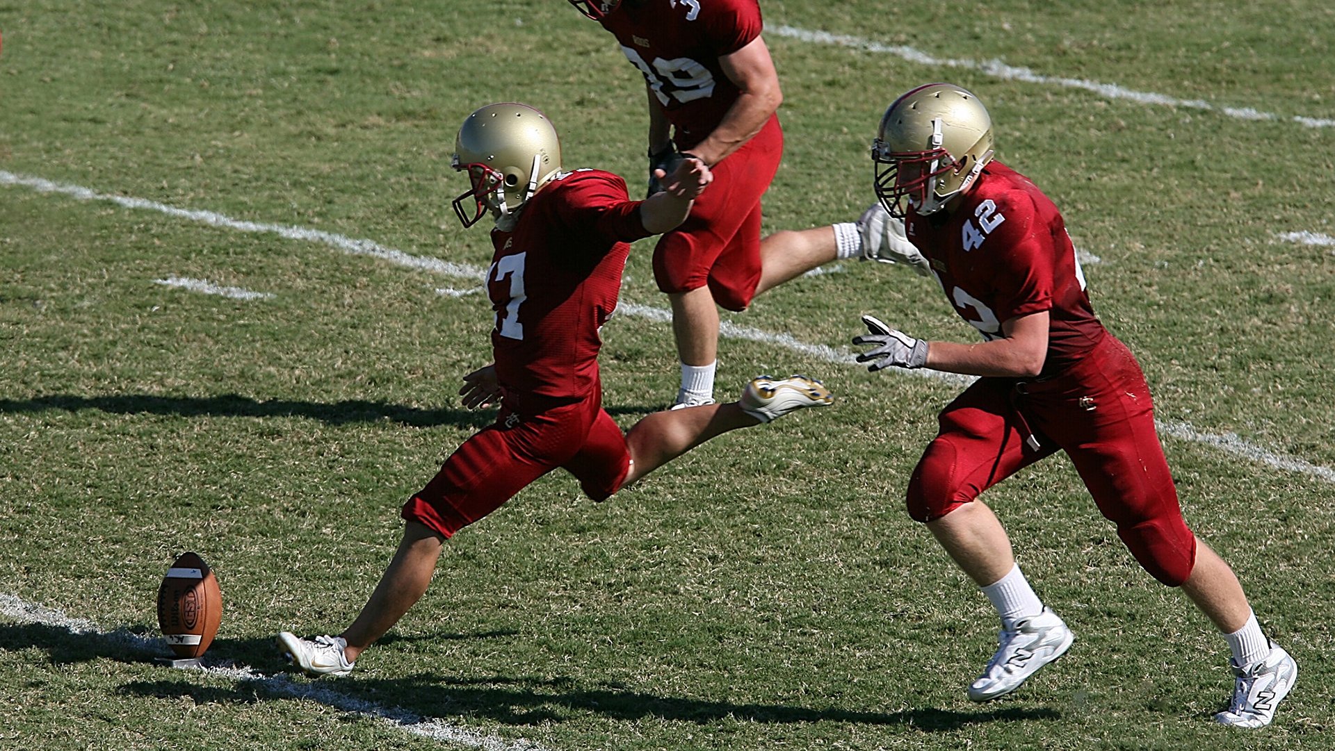 关键比赛冷静应对，心态成熟显著，比赛中沉着冷静